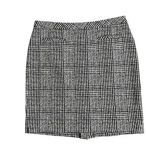 Talbots White Houndstooth Plaid Mini Skirt Women’s Size 10 Black White Stretchy